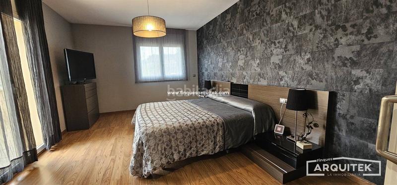 Foto 31657a85-64fa-4233-bc35-1dc915e21965. Chalet , casa privada seminueva. en Albesa