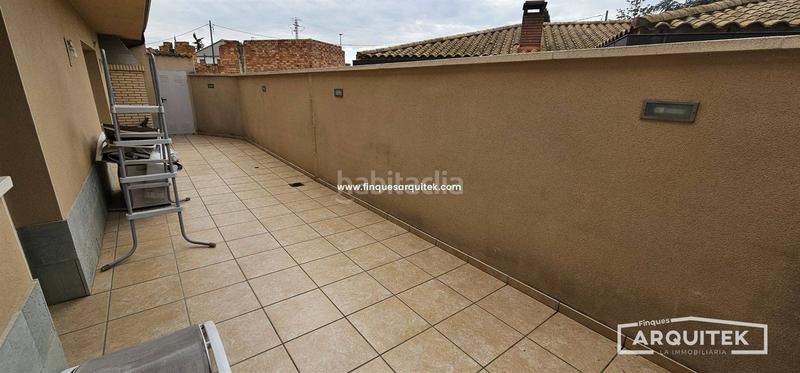 Foto 75438b30-b295-4453-b39d-c95371eef56d. Chalet , casa privada seminueva. en Albesa