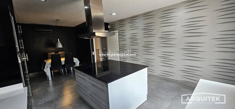 Foto 7db69e08-88aa-486b-850f-8e3c35ae59c9. Chalet , casa privada seminueva. en Albesa