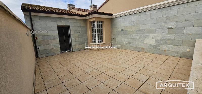 Foto bada9964-ce17-45de-b55c-11af2c44702c. Chalet , casa privada seminueva. en Albesa