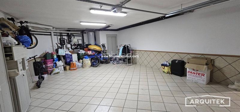 Foto e12cf296-c567-4871-baa7-ce32e1aeb437. Chalet , casa privada seminueva. en Albesa