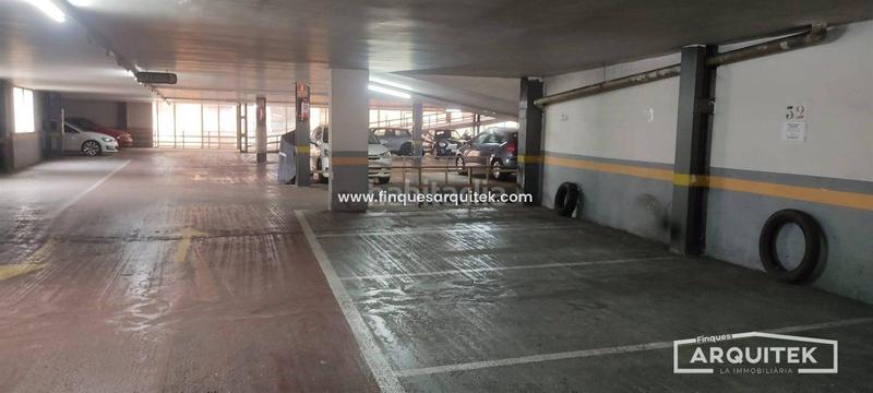 Foto 55cca781-9ddc-4a2d-84be-c6911f8cdaed. Aparcament cotxe a Centre Històric Lleida