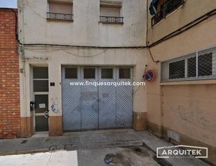 Building in Balàfia. Local diafano