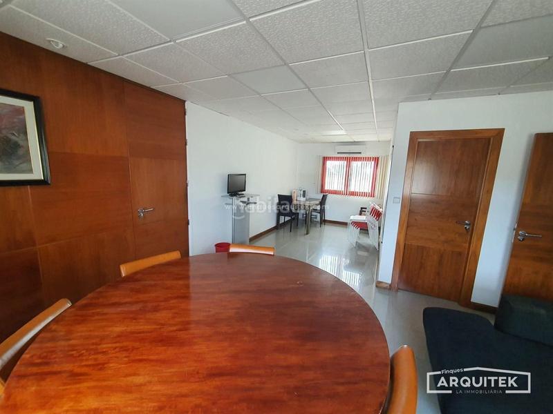 Foto f0ff6bc1-69c8-4794-bc5e-5589d894f19d. Lloguer nau industrial a Sucs Lleida