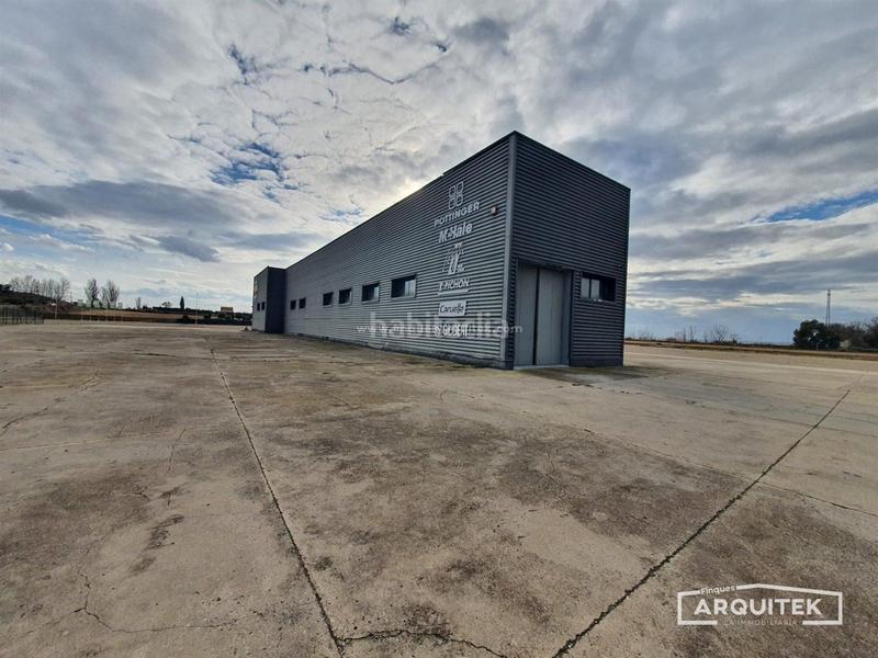 Foto 271829b2-c8c9-42ab-810c-bbe2dd3e3ccb. Location bâtiment à usage industriel dans Sucs Lleida