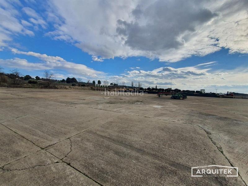 Foto f752276f-95a9-4cb9-9cfb-a6858a73a1ba. Location bâtiment à usage industriel dans Sucs Lleida