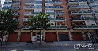 Building in Príncep de Viana-Clot-Xalets Humbert Torres. En lleida