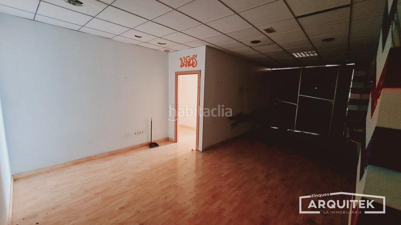 Foto 2fa9141b-8b6e-4679-bf08-fdffafe4f104. Local comercial a Príncep de Viana-Clot-Xalets Humbert Torres Lleida