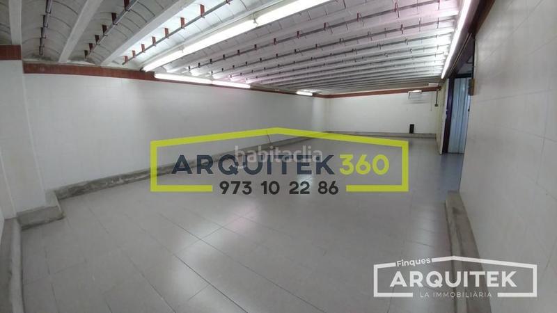 Foto 4a8ee470-76b9-45cc-8095-279dcbbe3671. Locale commerciale in La Bordeta Lleida