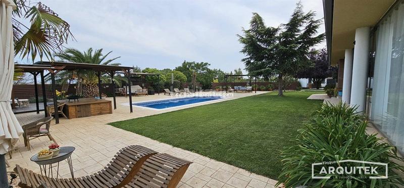Foto 9e0f96e1-bcc4-41a3-8df8-6dade7cb493e. Chalet oportunidad , chalet exclusivo parcela 2300m2 con jardín y piscina en Alpicat
