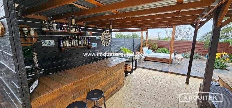 Foto c2f083dc-ac3f-4464-be2a-2d0c6eaa45bd. Chalet oportunidad , chalet exclusivo parcela 2300m2 con jardín y piscina en Alpicat
