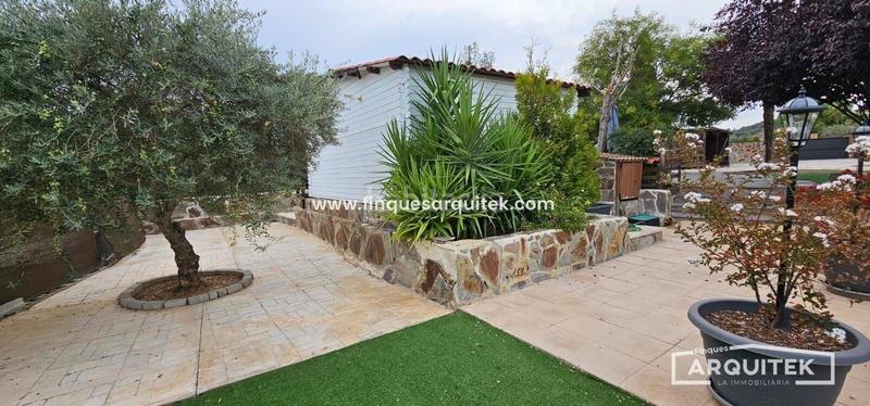 Foto ca57f513-855d-4f44-8465-d47397824c75. Chalet oportunidad , chalet exclusivo parcela 2300m2 con jardín y piscina en Alpicat