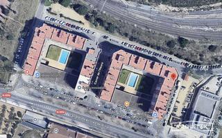 Miete Etagenwohnung  Menta. Piso con zona comunitaria en reus con garaje