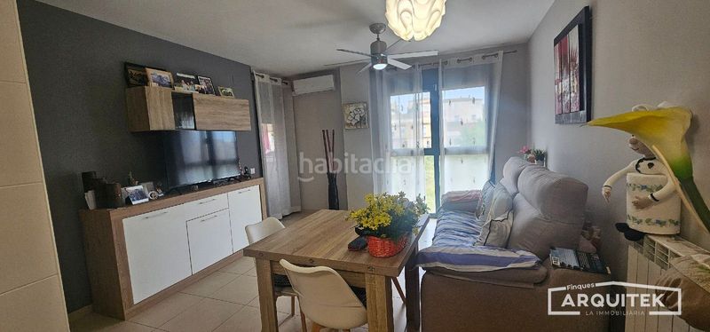 Foto 0c1850eb-0a75-4ef6-a90e-94e7840e802a. Apartament amb calefacció aparcament a Magraners Lleida