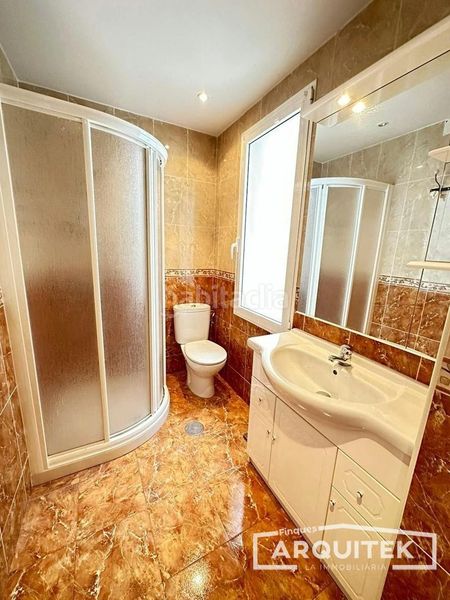 Foto 1462f2e4-c5dd-46ef-82f0-70ba8b9b28ae. Casa adossada amb calefacció aparcament a Torrefarrera