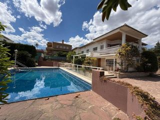 Casa  Al vedat. Chalet en ubicación inmejorable.