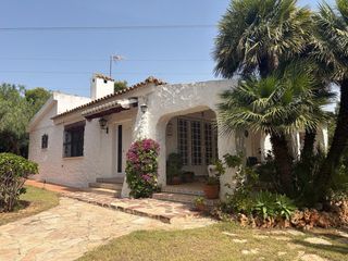 Chalet in El Vedat - Santa Apolonia. Chalet en santa apolonia en una sola planta