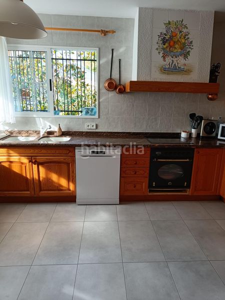 Foto 3d9c8c0c-19c1-4fb0-90eb-81aab98856b5. Chalet  independiente en el vedat centro en Torrent