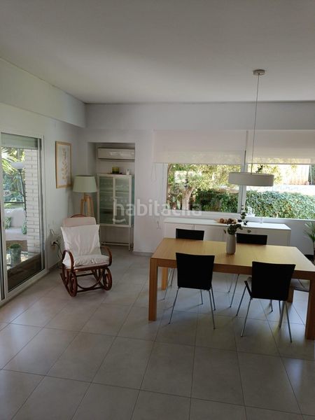 Foto b3394133-02ca-4ea6-a468-e44b0c24856d. Chalet  independiente en el vedat centro en Torrent