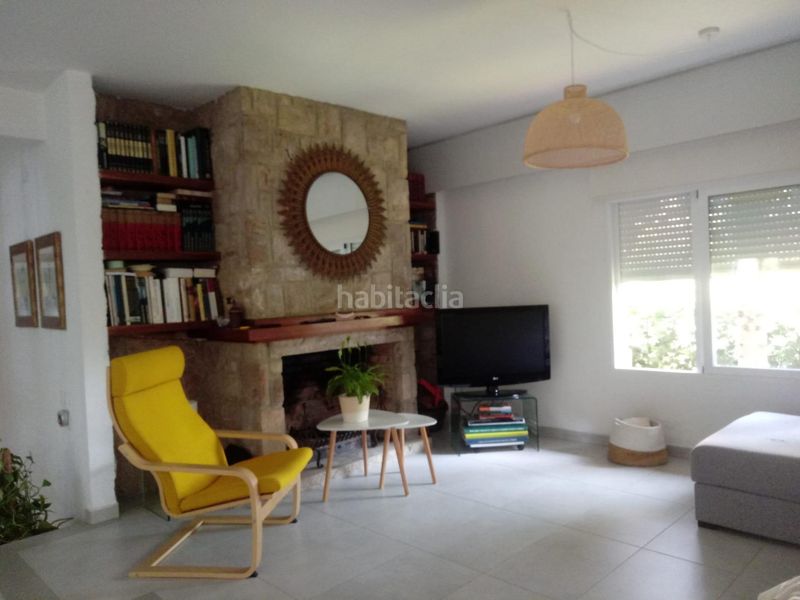 Foto f0f156f5-2594-43cb-bb00-73f4f3093d6d. Chalet  independiente en el vedat centro en Torrent