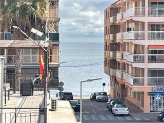 Appartement à Calle vega baja del segura 9. Viviendas en la costa te ofrece este bonito piso