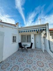 Maison à Calle otoño 92. U paraíso en torretas 3! bungalow en venta en torrevieja, ¡descu