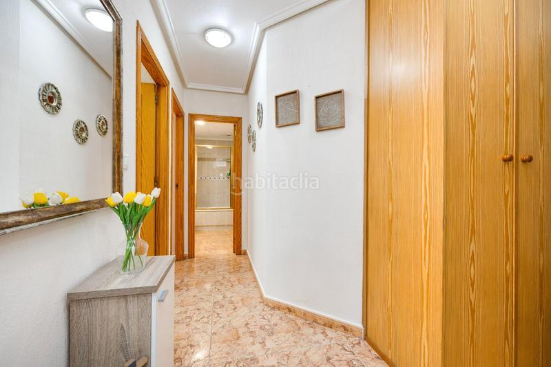 Foto 2a891702-1b4e-4f5b-8696-bdf2f8e0337c. Appartement dans avenida diego ramírez pastor 172 dans Torrevieja