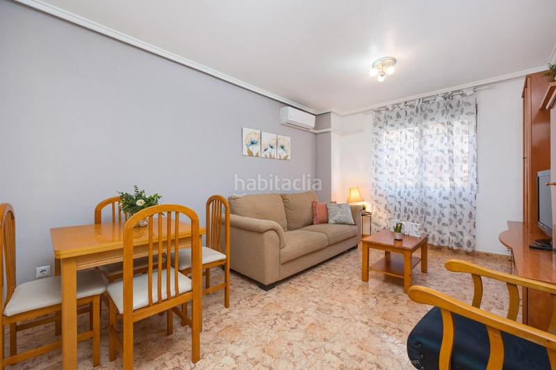 Foto 58d9c3b2-df5e-4af5-84a0-2f871ecd3669. Piso en avenida diego ramírez pastor 172 en Antonio Machado Torrevieja
