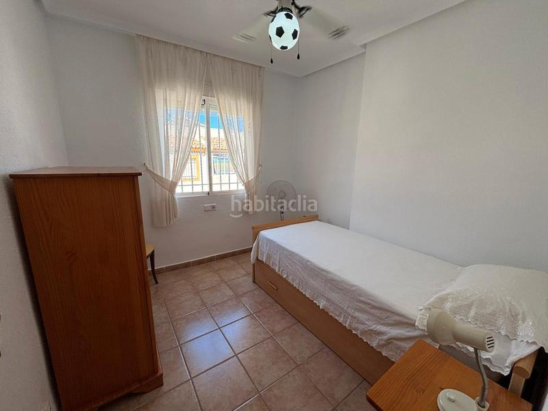 Foto 4a5fcc23-064e-47cb-980f-0ad72fbfee7f. Chalet in avenida rosa mazón valero 18 in Parque Acuático - Sector 25 Torrevieja