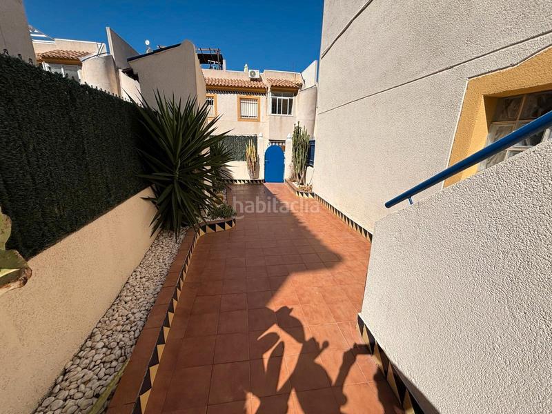 Foto 6925210a-e629-4d32-a6df-d3d016368ae2. Chalet in avenida rosa mazón valero 18 in Parque Acuático - Sector 25 Torrevieja