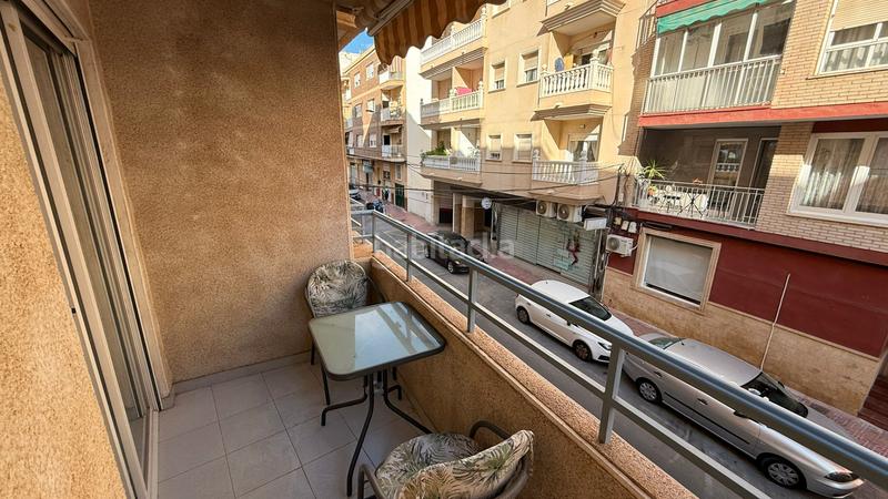 Foto 5bc2f073-7bf2-4a5f-8886-052bd66dcf9e. Piso en calle radio murcia 39 en Las Piscinas Naturales Torrevieja