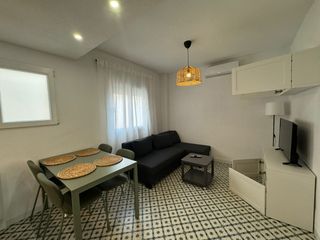 Appartamento in Calle ramón gallud 212