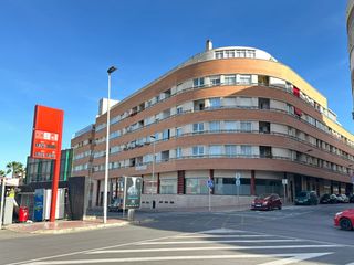 Piso en Rambla juan mateo garcía 104. 2 dormi , 2 baños , centro