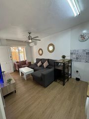 Pis a Avenida Laguna Azul 111