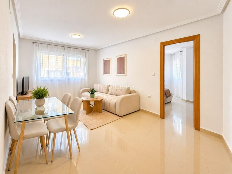 Foto 521df703-69ab-4a7c-8843-5c2b396efba4. Etagenwohnung in calle zoa 58 in Antonio Machado Torrevieja