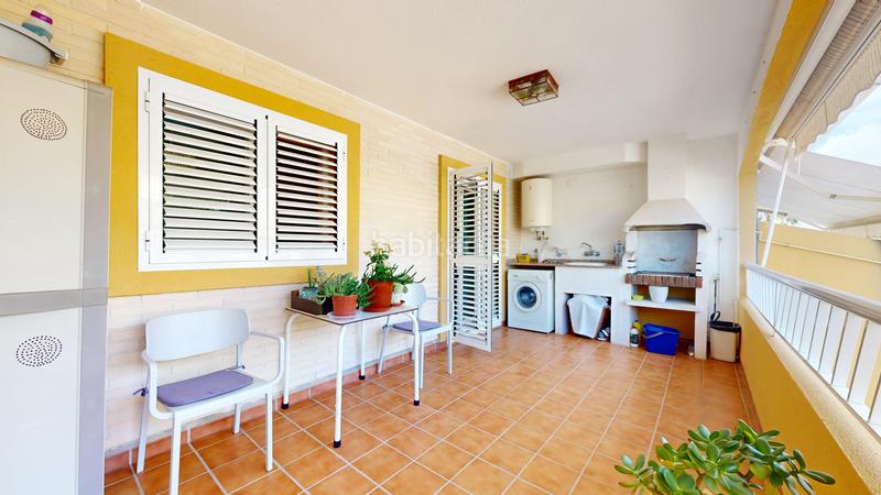 Foto 779b6976-2d47-4d8b-8fe8-0f1408b7dc14. Reihenhaus mit parking in Corinto-Almardà Sagunt