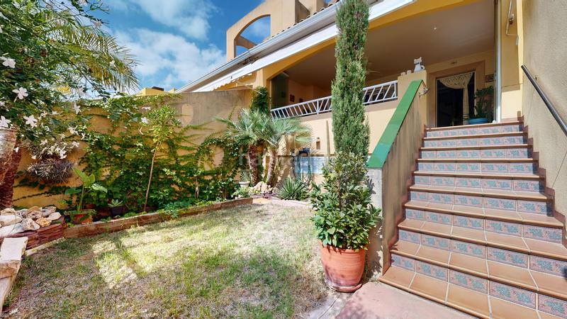 Foto 97fb018d-b539-4371-915a-fa6b0131f68a. Reihenhaus mit parking in Corinto-Almardà Sagunt