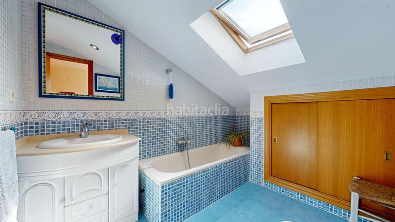 Foto a078655b-79ab-4985-bd74-99dc37bedb87. Reihenhaus mit parking in Corinto-Almardà Sagunt