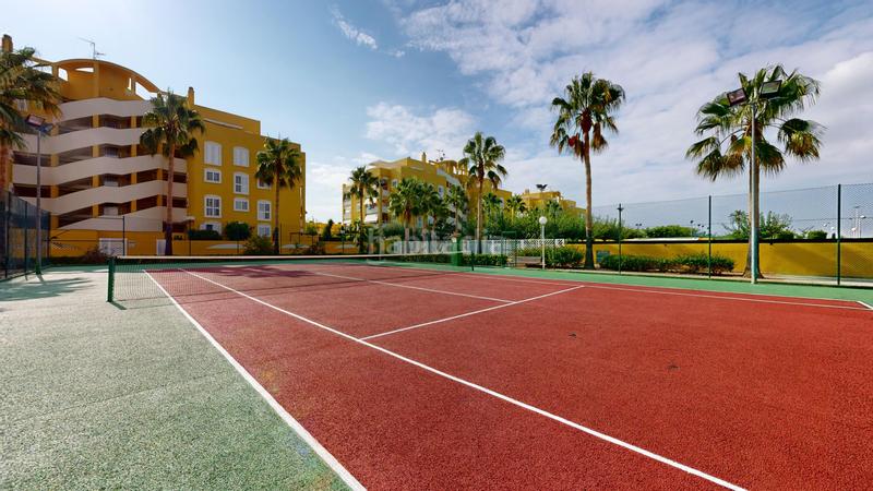 Foto ce0cde27-4419-4521-86fa-57c5a1c3ad8c. Reihenhaus mit parking in Corinto-Almardà Sagunt