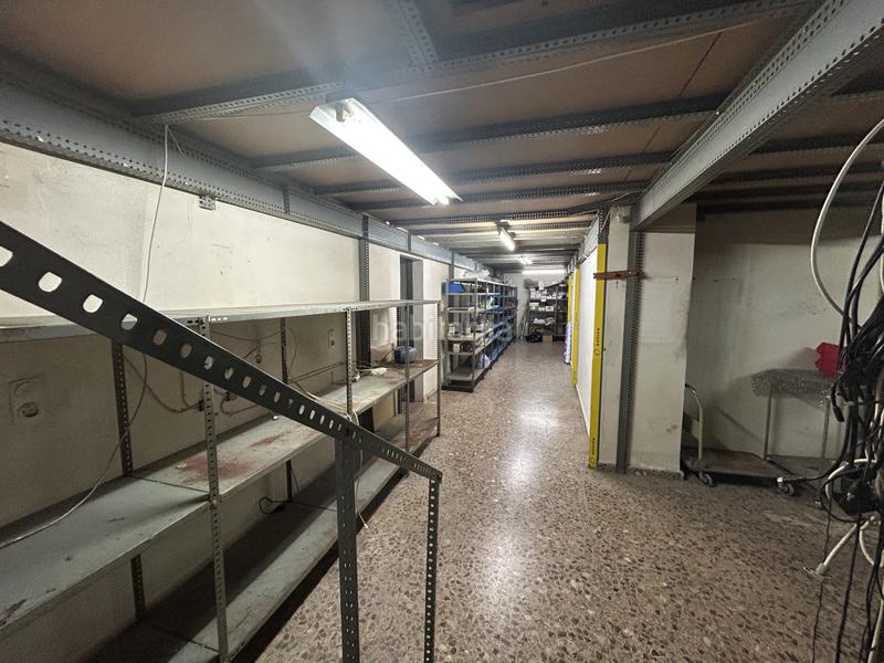 Foto b8971643-c478-4e5c-9cad-28152e8a3bff. Location local commercial dans Centro-El Castillo Sagunt