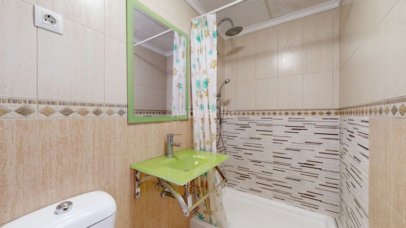 Foto ff2733f8-ad19-4385-8e99-99dc9d4ebf81. Casa a Centro-El Castillo Sagunt