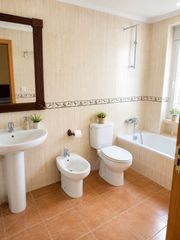 Rent Semi detached house in Nuevo Centro. Magnífico adosado en alquiler en puerto de sagunto