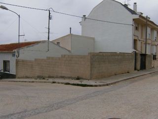 Terrain urbain à Camino viejo de onil 89. Solar urbano