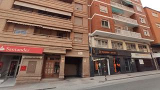 Aparcament cotxe a Carrer doctor marañón 26