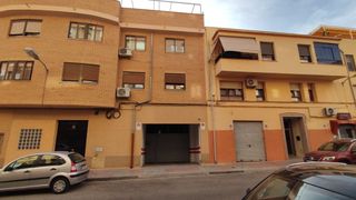 Car parking in Calle de rafael alberti 36. Parking para coche