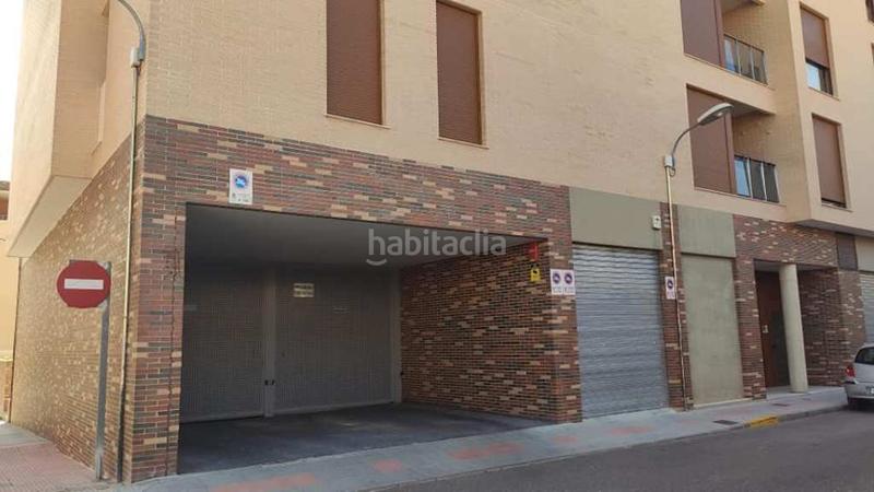 Foto bc1a7b97-c6f0-4ec5-aaee-fea93750e243. Parking coche en Ibi