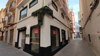 Local Comercial  Carrer paca guillem. Pub en funcionamiento
