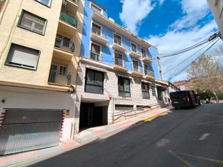 Aparcament cotxe a Carrer santa rita 44. Plaza de garaje mercadona