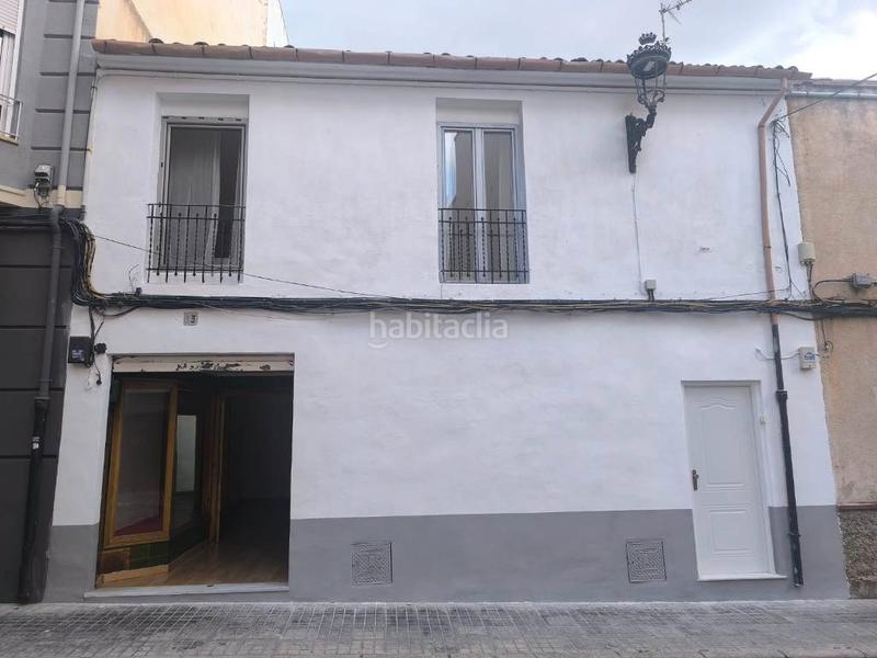 Foto d70af9d0-52c3-4240-b8e2-10d18d1d4745. Casa en carrer alacant 13 casa con patio en centro en Ibi