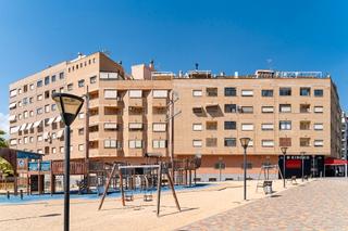Pis a Carrer joan fuster 4. Piso giravella
